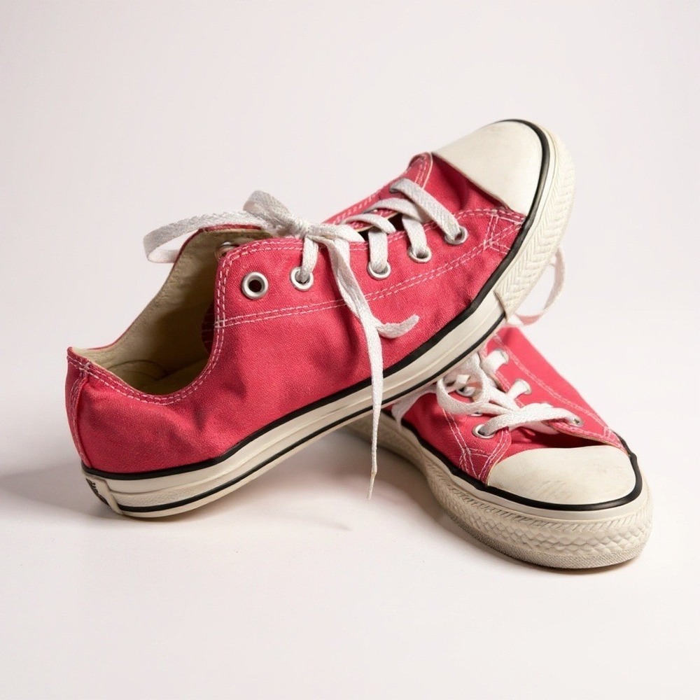 Converse Chuck Taylor All Star Low‎ Top Pink Canvas Sneakers Women US 8